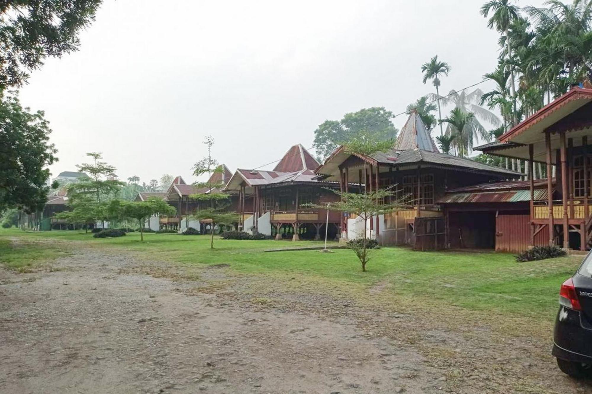 Hotel Pantai Panjang Bengkulu Redpartner المظهر الخارجي الصورة