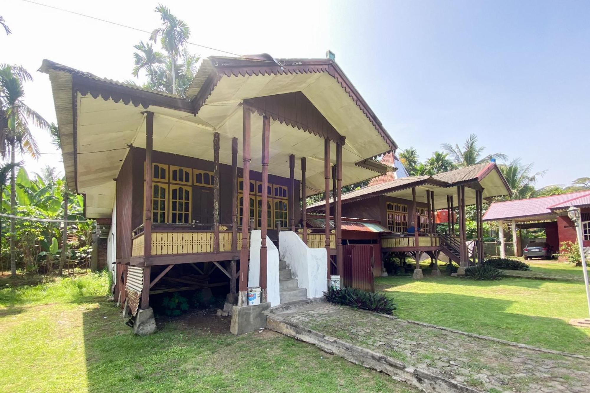 Hotel Pantai Panjang Bengkulu Redpartner المظهر الخارجي الصورة